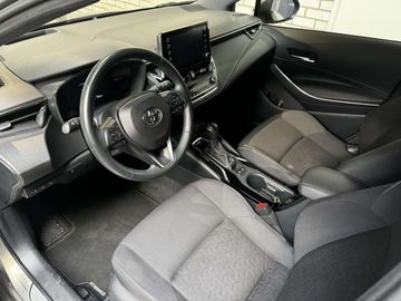 Car image 11