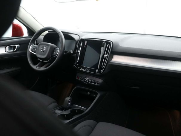 Volvo XC40 1.5 T2 95 kW image number 34