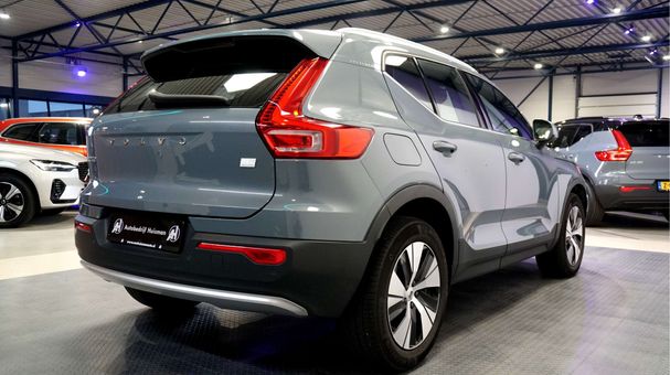 Volvo XC40 Recharge T4 Core 155 kW image number 2