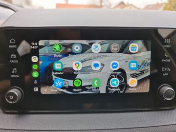 Car image 20