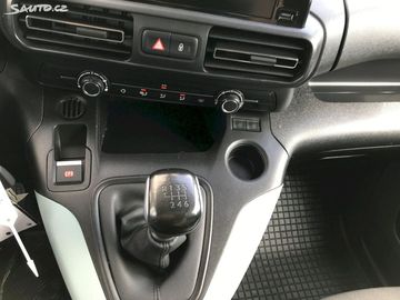 Car image 23