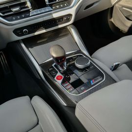 Car image 32