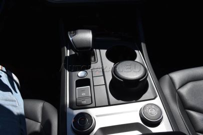 Car image 29