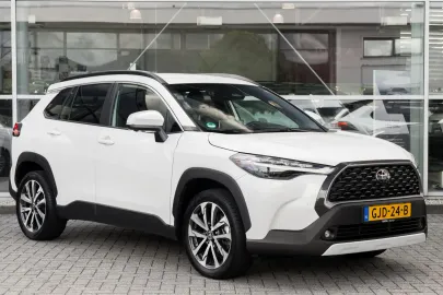 Car image 2