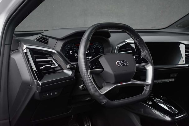 Audi Q4 50 quattro e-tron S-line 220 kW image number 17