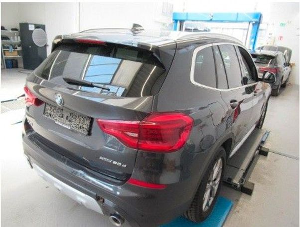 BMW X3 xDrive 140 kW image number 3