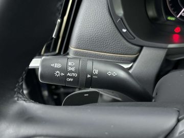 Car image 37