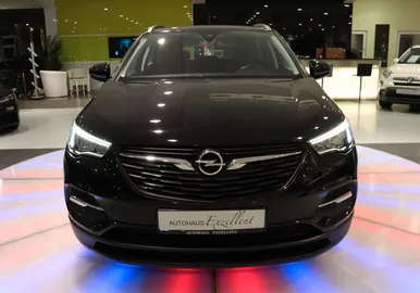 Car image 27