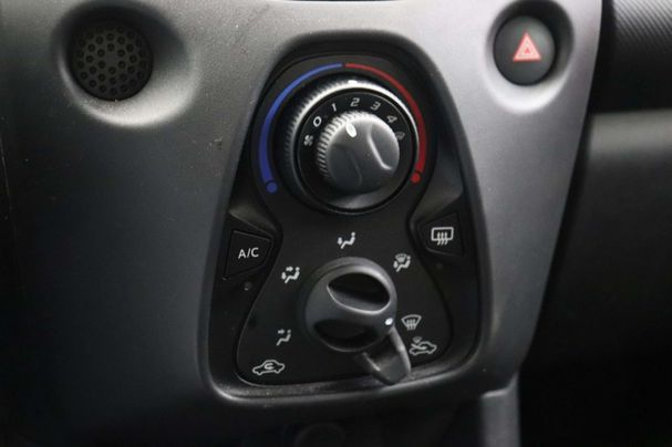 Toyota Aygo 53 kW image number 16