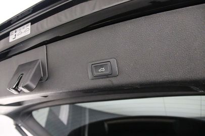 Car image 41