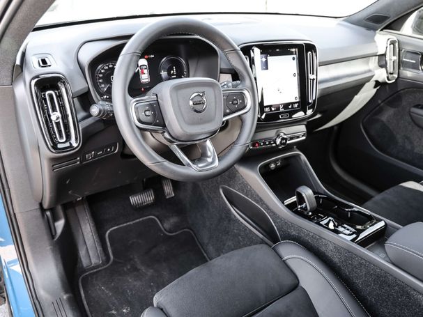 Volvo XC40 T5 Plus 192 kW image number 3