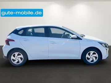 Car image 3