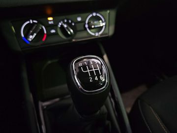 Car image 36