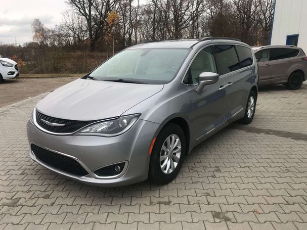 Chrysler Pacifica 214 kW image number 28