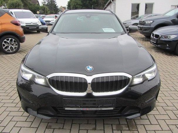 BMW 320d Touring Advantage 140 kW image number 3