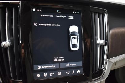 Car image 38