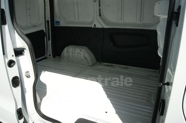 Renault Trafic DCi 95 L1H1 70 kW image number 8