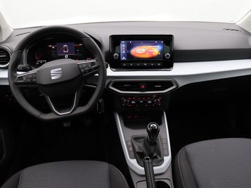 Car image 14