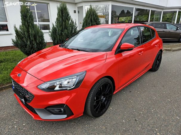 Ford Focus ST 2.3 206 kW image number 2