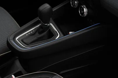 Car image 32