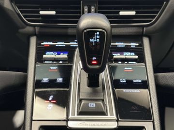 Car image 37