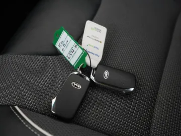 Car image 45
