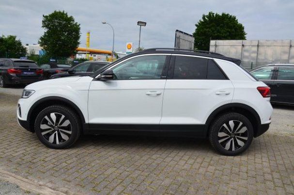 Volkswagen T-Roc 1.5 TSI DSG 110 kW image number 3