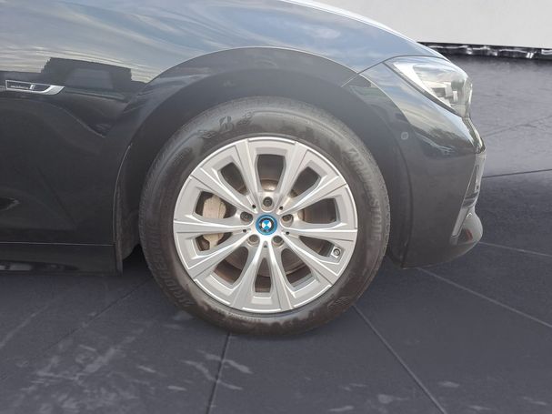 BMW 330 Touring Advantage xDrive 185 kW image number 13