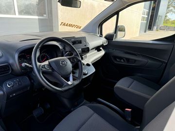 Car image 37