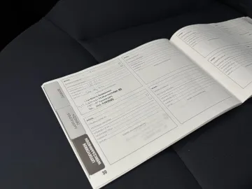 Car image 28