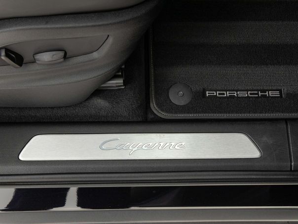 Porsche Cayenne Coupé E-Hybrid 340 kW image number 22