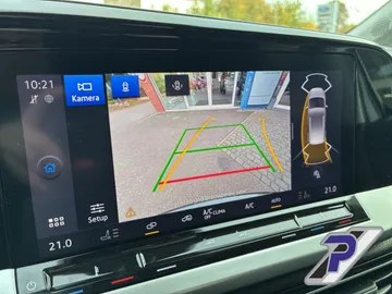 Car image 27