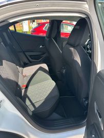 Car image 36