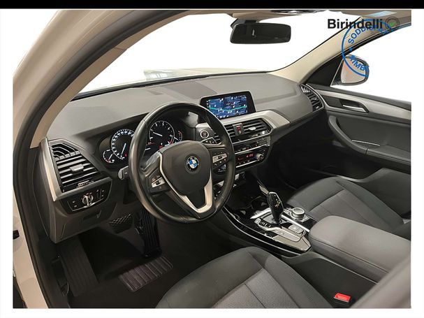 BMW X3 xDrive20d Advantage 140 kW image number 8