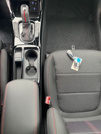 Car image 40