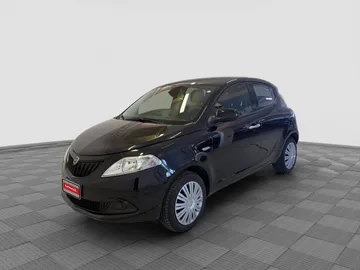 Car image 1