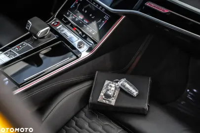 Car image 40