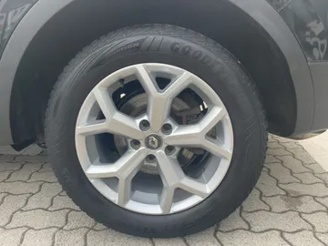 Car image 36