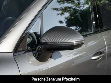 Car image 35