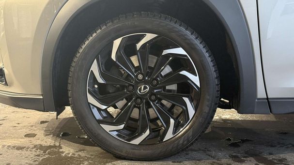 Lexus UX 200 127 kW image number 26