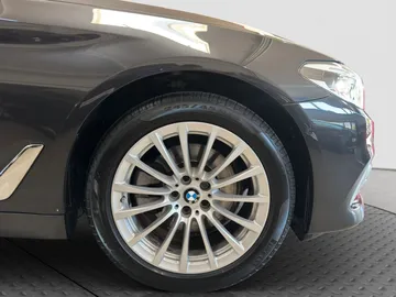 Car image 41