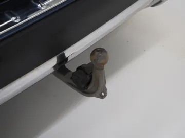 Car image 38