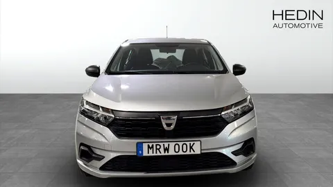 Car image 2