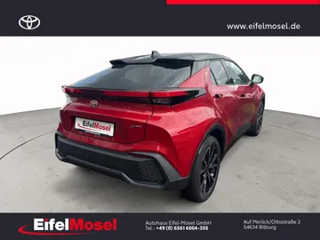 Car image 4