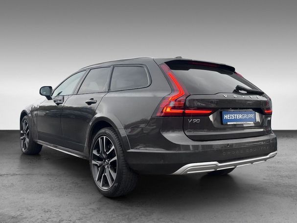 Volvo V90 Cross Country AWD B4 145 kW image number 4