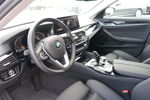 BMW 518d Touring 110 kW image number 6