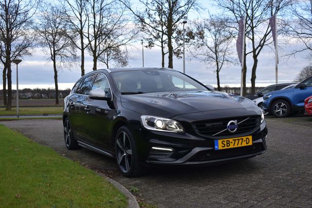 Volvo V60 T4 140 kW image number 4