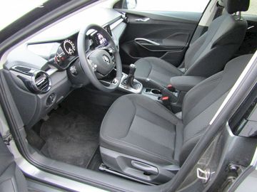 Car image 11