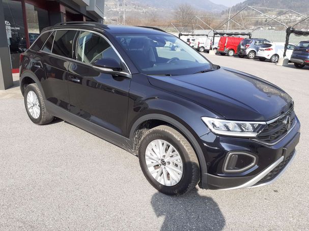 Volkswagen T-Roc 1.0 TSI T-Roc 81 kW image number 2