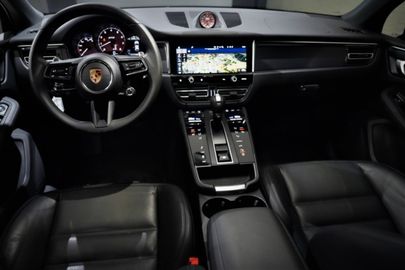 Car image 26